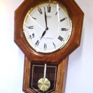 BSM Quartz SEIKO CLOCK Westminster Oak Wood Clock Battery Operated Clock Chiming